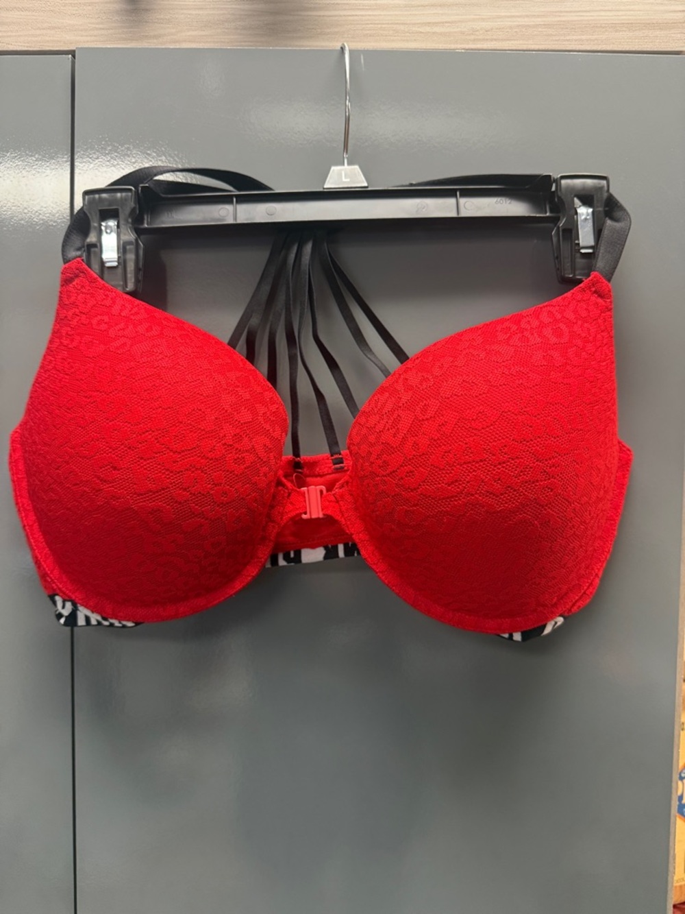 NWOT PINK Victoria's Secret Red Lace Push-Up Bra with Strappy Back Detail